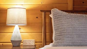Desk, iron/ironing board, travel crib, WiFi