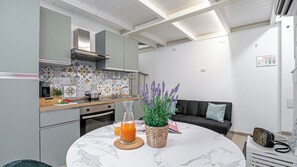 Private kitchen - Italianway Easy - Angelo della Pergola 7 A (Milan)