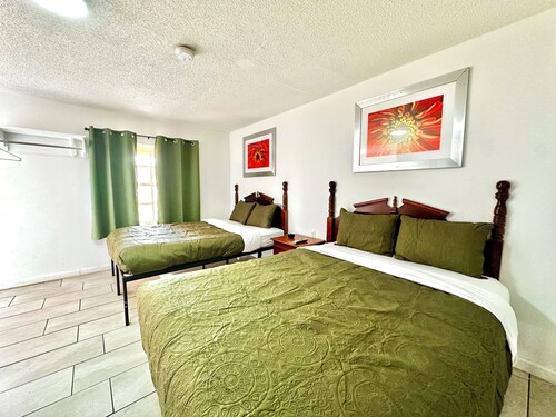 skyland motel
