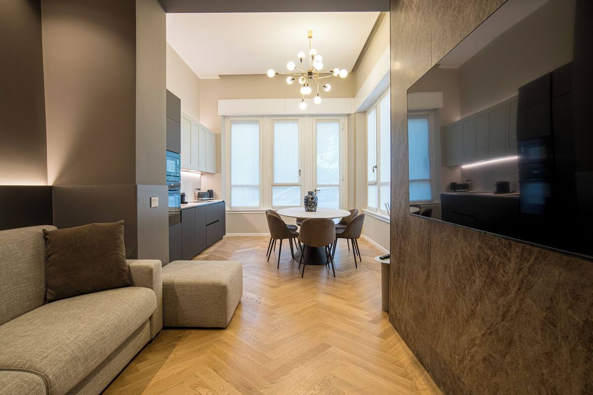 Grand Condo | Living area