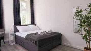 1 Schlafzimmer, Reisekinderbett, kostenloses WLAN, Bettwäsche