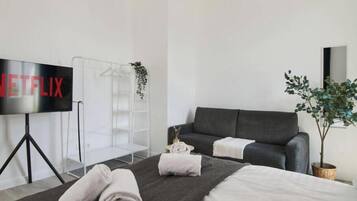 1 Schlafzimmer, Reisekinderbett, kostenloses WLAN, Bettwäsche