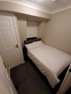 3 habitaciones, wifi gratis y ropa de cama