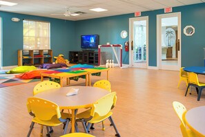 Children's area - Fully Equipped Kitchen and Pool Access Make This an Easy Choice for Your Stay (Duck Key)