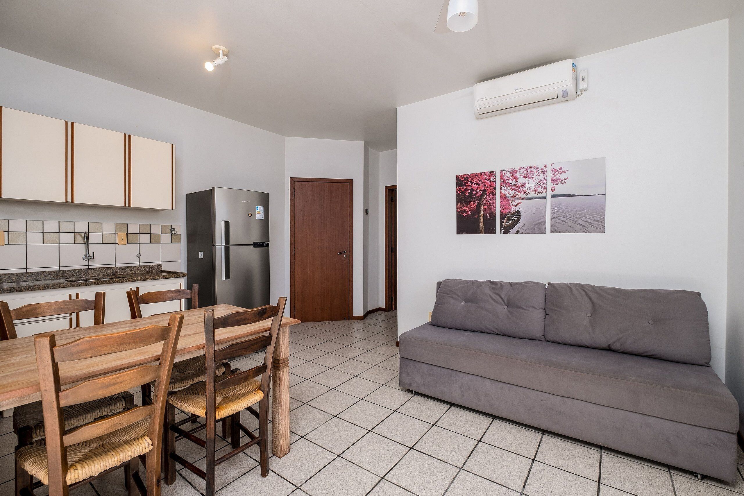 Basic Apartment | Living area | 40-inch TV with digital channels