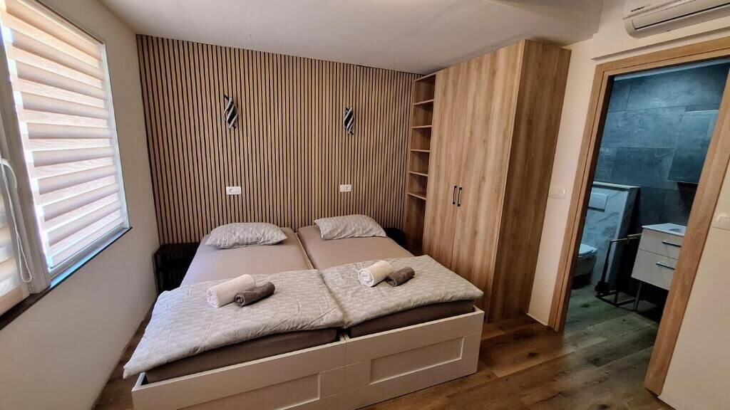 In-room safe, free WiFi