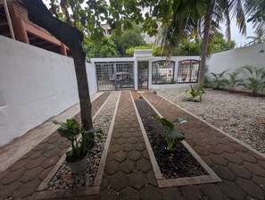Ảnh chưa phân loại, 2 trong số 22 ảnh, nút