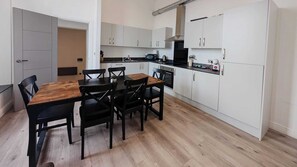 Private kitchen - City Centre Penthouse Apartment (Liverpool)