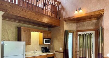 Romantic Two-Level Villa with Jacuzzi and Fireplace