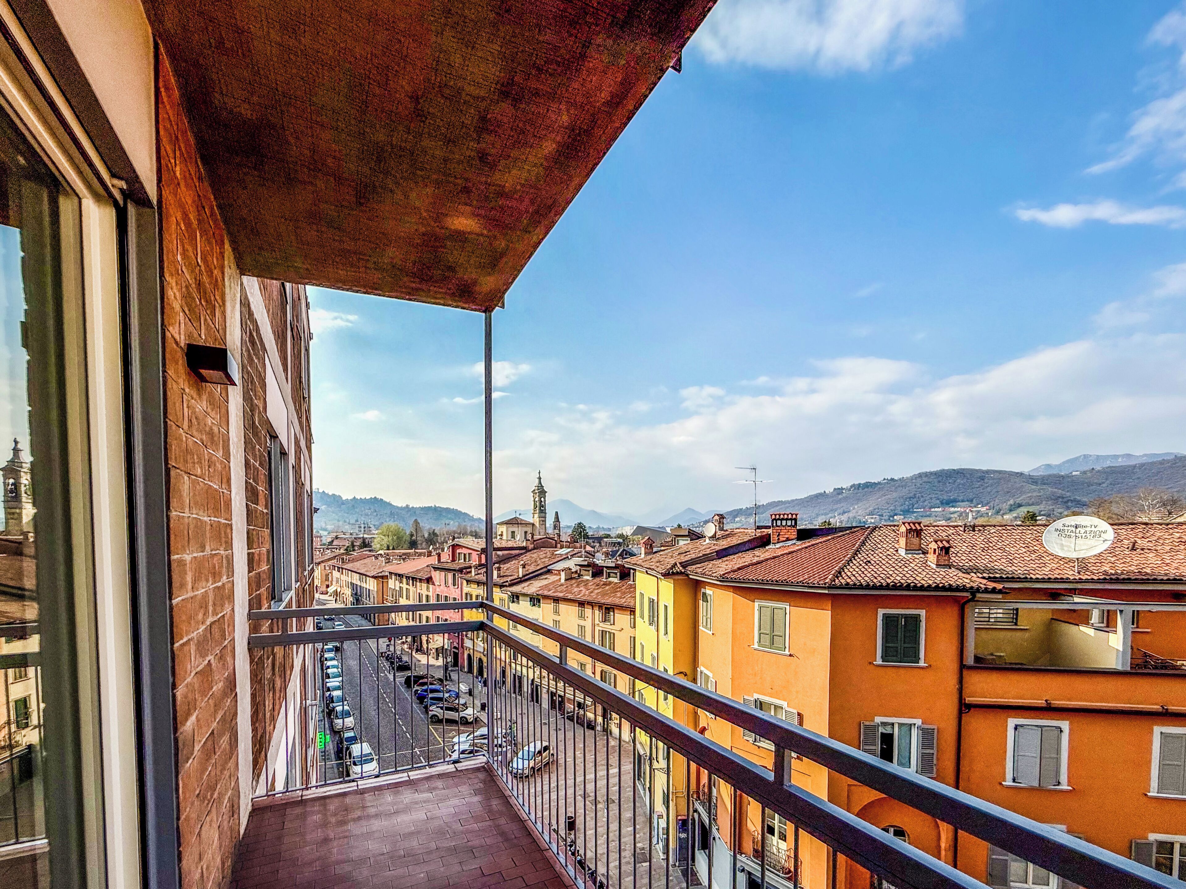 Apartment, City View | Property grounds