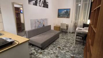 Classic-Apartment, Stadtblick | Wohnbereich