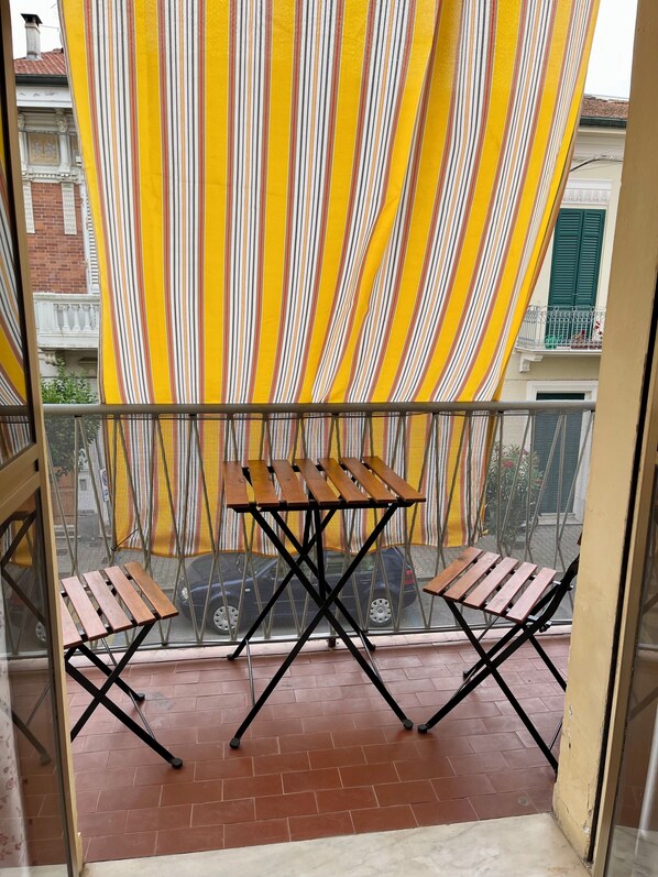 Klassiek appartement, uitzicht op stad | Buiten dineren