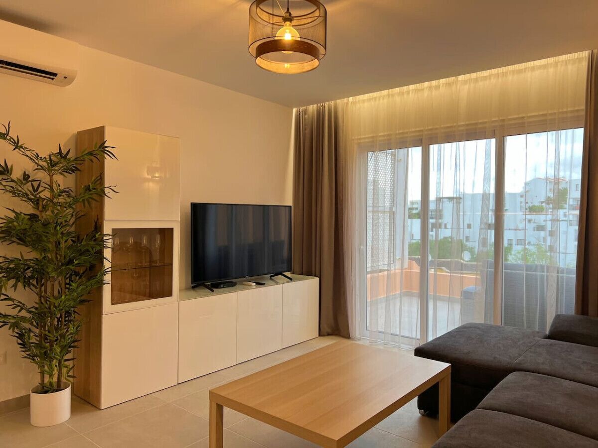 TV