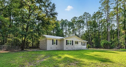 The Drylog Cottage . Peaceful 3BR Retreat