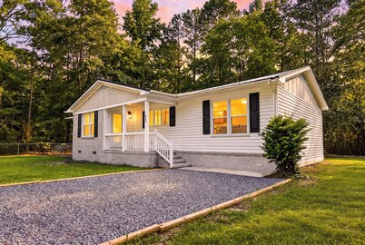 The Drylog Cottage . Peaceful 3BR Retreat