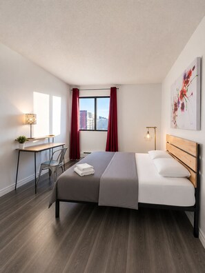 Room - Vrbo Property (Montréal)