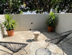 Terrace/patio - Stylish room with oversized balcony Miami Beach (Miami Beach)
