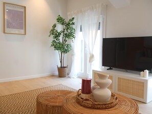 Interior - Larrabide Boho Chic Apartment (Pamplona)