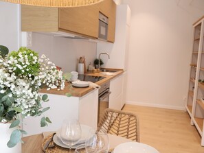 Private kitchen - Larrabide Boho Chic Apartment (Pamplona)