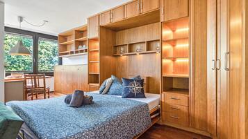 1 bedroom, WiFi, bed sheets