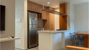Private kitchen - São Miguel dos Milagres, Praia do Marcineiro. New condominium near the town center. (São Miguel dos Milagres)