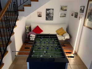 Games room - Holiday Home 'Ca Corrales' with Mountain Views, Wi-Fi and Air Conditioning (Calp)
