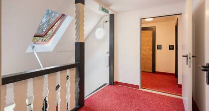 Apartment 'New York Double Room' with Shared Garden and Wi-Fi
