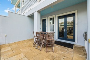 Terrace/patio - Wally's World|Private Pool|Elevator|Golf Cart (Inlet Beach)