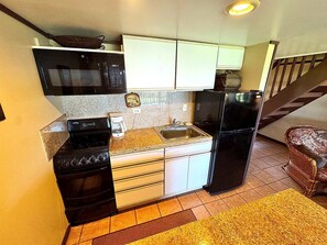 Private kitchen - Oceanfront Studio Loft at Kepuhi Beach Resort (Maui County)