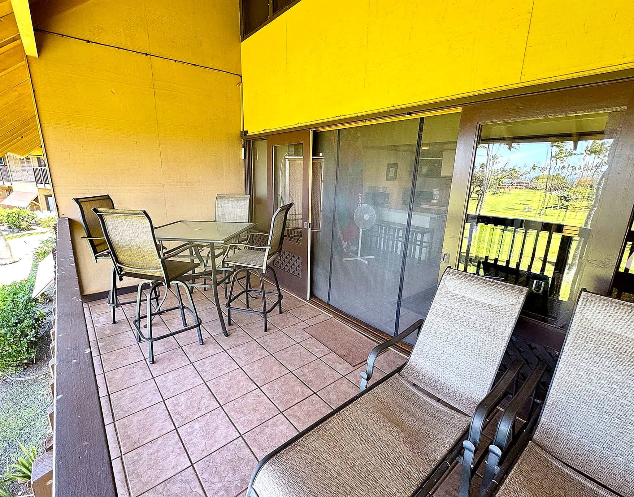 Outdoor dining