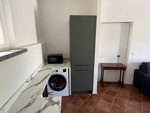Interior - Holiday Home 'Il Casalino - Bilo 1' with Sea View and Air Conditioning (Marina di Campo)