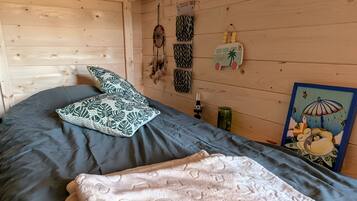 1 habitación y ropa de cama