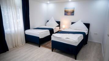 WiFi, bed sheets