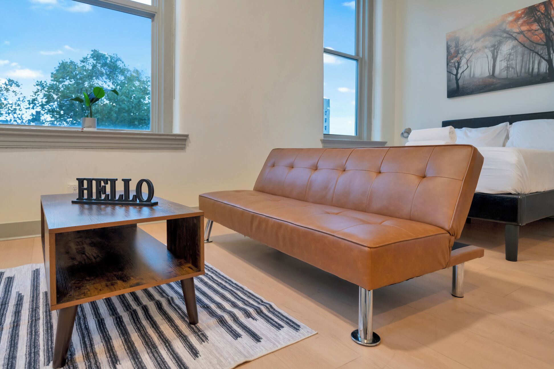 Spacious Studio - Nearby Parking - Walk Downtown - 3f - Louisville, KY