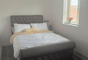 3 habitaciones, wifi gratis y ropa de cama 