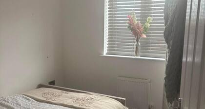 Cozy 3-bed House in Goole