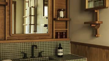 Classic Room | Bathroom