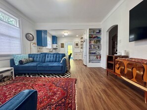 Living area - Sweetest Spot in the Big Easy! Colorful 2/2 in fantastic walkable neighborhood! (New Orleans)