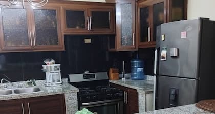Paris London House in Samana