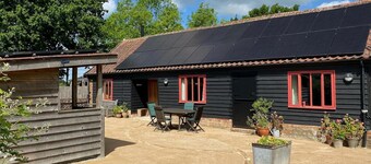 Pet Friendly 3-bed Barn Sleeps7 Parking
