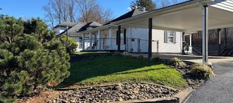 Nan’s Porch - 2 Bedroom home with outdoor firepit