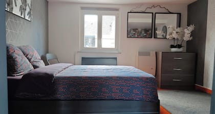 Bel Appart T1 pour 2 Personnes | Coin Nuit & Cuisine Ouverte