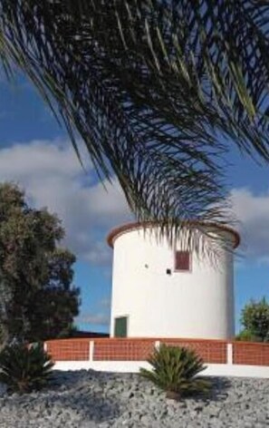 Exterior - 2-Bedroom House: A Comfortable Home with a Stunning View (Ciborro)