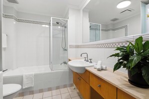 Bathroom - Riley Escape Walkable City Living with Courtyard (Surry Hills)