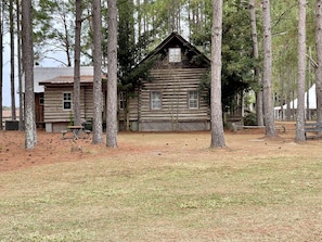 Exterior - Presley Deluxe Log Cabin (Hartsfield)