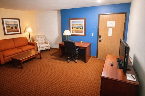 King Room with Jacuzzi Tub and living Room Suite
