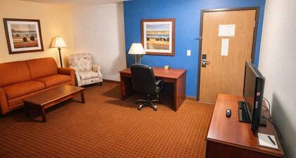 King Room with Jacuzzi Tub and living Room Suite