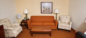 King Room with Jacuzzi Tub and living Room Suite