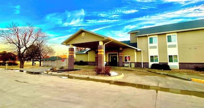 Single Queen Room — Comfortable, Quiet, and Affordabl