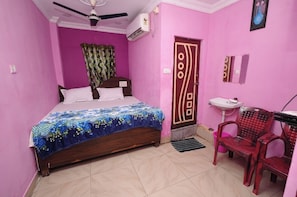 Kamar Double Deluks | Brankas dan Wi-Fi gratis